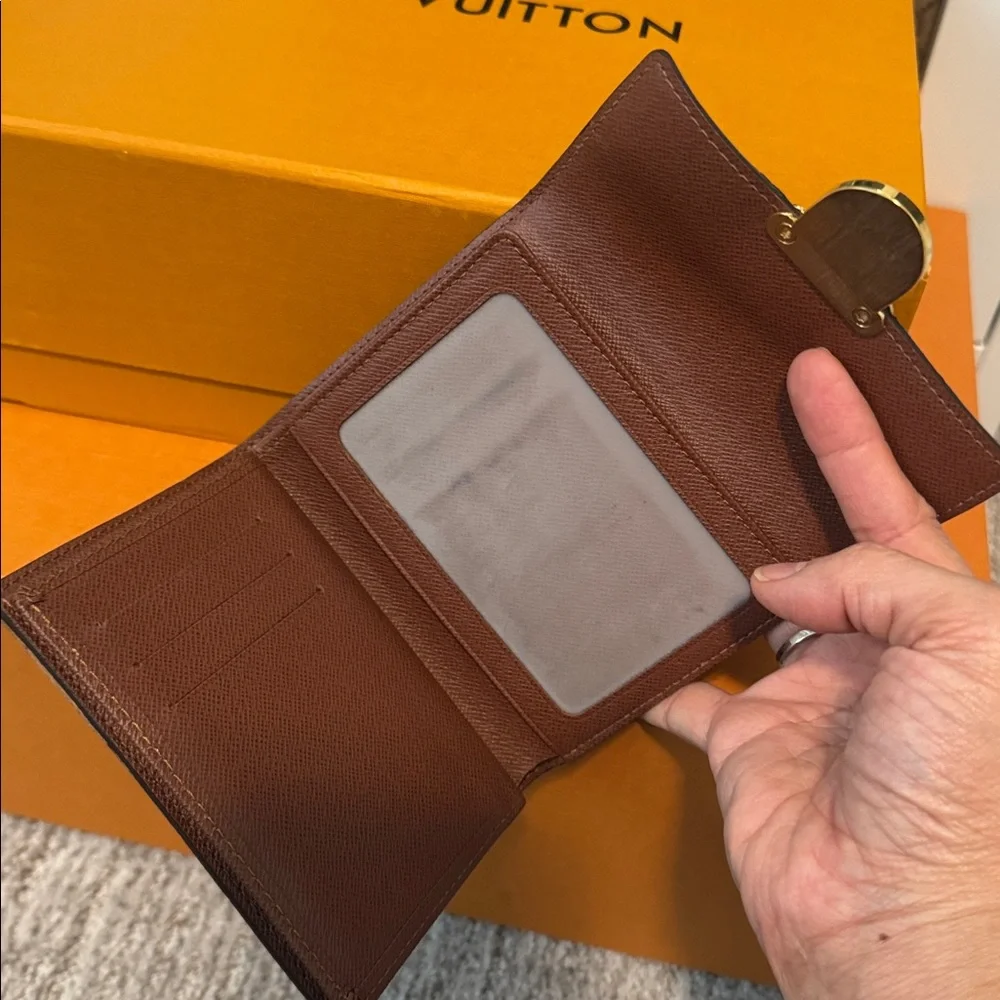 AUTHENTIC Louis Vuitton Black and Gold Monogram WALLET - Picture 11 of 14